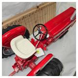 1/8th Farmall 806