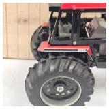 1:16 IH 2594 Tractor