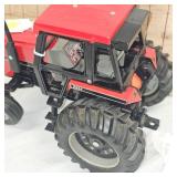 1:16 IH 2594 Tractor