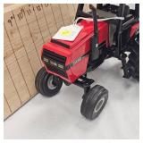 1:16 IH 2594 Tractor
