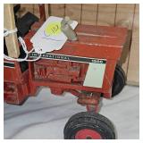 1/16 IH 1586