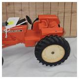 1/16 Allis Chalmers 200 Tractor