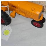 1:16 Minneapolis Moiline U Tractor