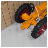 1:16 Minneapolis Moiline U Tractor