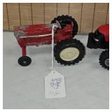 1/32 2 IH Tractors 245 & 560