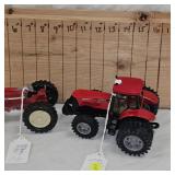 1/32 2 IH Tractors 245 & 560