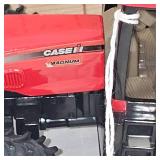 1/32 2 IH Tractors 245 & 560