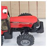 1/32 2 IH Tractors 245 & 560