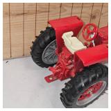 1/16th Farmall 706
