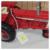 1/16th Farmall 706