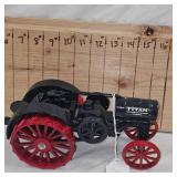 1:16 IH Titon Steam Tractor