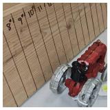 1:16 Ford 1305 w/Farmer