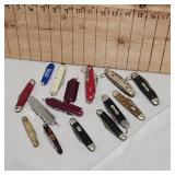 lot of 15 Jack Knives