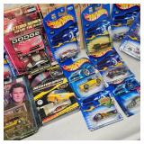 Lot of 20 Matchbox and Hot Wheels Cars