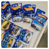 Lot of 20 Matchbox and Hot Wheels Cars