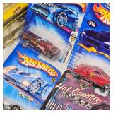 Lot of 20 Matchbox and Hot Wheels Cars