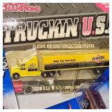 Lot of 20 Matchbox and Hot Wheels Cars