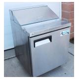Avantco APT-27-HC 27" 1 Door Refrigerated Sandwich Prep Table