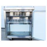 Avantco APT-27-HC 27" 1 Door Refrigerated Sandwich Prep Table