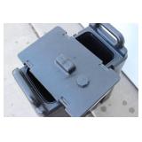 Cambro 500LCD, 5 Gallon Black Insulated Beverage Hot/ Cold Dispenser