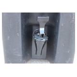 Cambro 250 LCD. 2 1/2 Gallon. Insulated Hot/ Cold Beverage Dispenser, Black