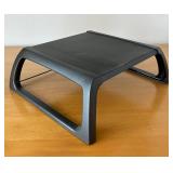 ULB - Samsung 28-Inch Monitor - Desk Riser