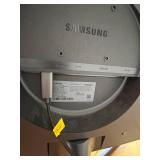 ULB - Samsung 28-Inch Monitor - Desk Riser