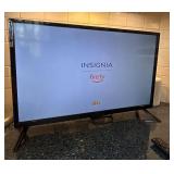 K - Insignia NS-24DF310NA21 24-inch Fire TV Edition LED TV with Remote