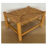 UB1 - Vintage Wicker Ottoman