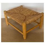 UB1 - Vintage Wicker Ottoman