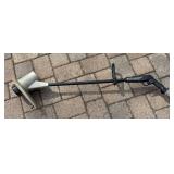 G - Craftsman 15-Inch Electric Trimmer/Edger Model: 257.797030