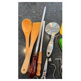 K - Assorted Kitchen Utensils