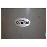 Richmond 60,000 BTU 29 Gallon Natural Gas Water Heater