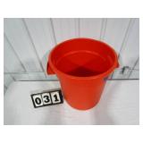 Carlise 20 Gallon Trash Can