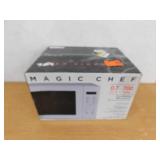 Magic Chef 0.7 cu. ft. 700-Watt Countertop Microwave in White