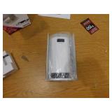 GPX Beam+ 1280 x 720 LED Projector with 110 ANSI Lumens, Bluetooth, White