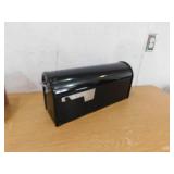 Franklin Black Galvanized Mailbox
