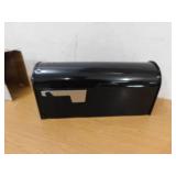Franklin Black Galvanized Mailbox