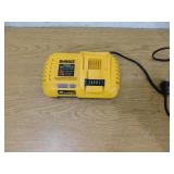 DEWALT 20V MAX / 60V MAX FLEXVOLT Lithium-Ion Fan Cooled Fast Battery Charger