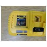 DEWALT 20V MAX / 60V MAX FLEXVOLT Lithium-Ion Fan Cooled Fast Battery Charger