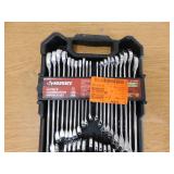 Husky SAE and Metric Combination Wrench Set with Tray (32-Piece)