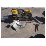 DeWalt Model DWS782 12" Compound Miter Saw