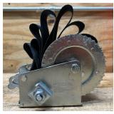 Ultra-Tow Single-Speed Hand Winch with Strap, 1000-Lb. Load Capacity #5033549 Msrp $59.99 see description