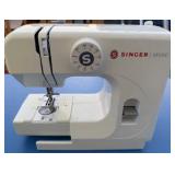 Singer, sewing machine M1000