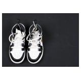 Air Jordan 1 Retro High OG - Toddler US 10C Black/White with Gold Swoosh