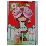 Kenner Strawberry Shortcake Doll - 5-Inch with Custard - Vintage 1980