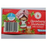 Kenner Strawberry Shortcake Doll - 5-Inch with Custard - Vintage 1980