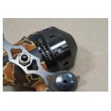 Profishiency Retro Spincast Clam Pack Reel