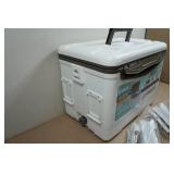 Magellan Outdoors 30 QT Insulated Bait/Dry Box