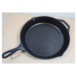 Lodge 12" Cast Iron Skillet